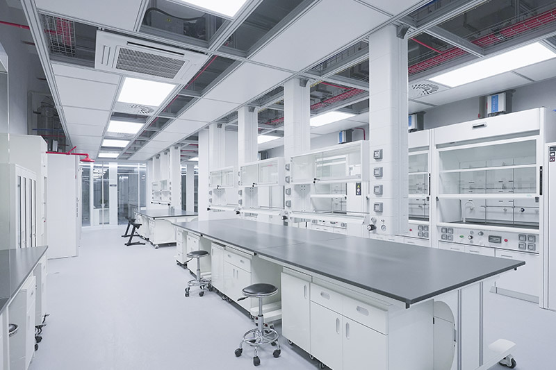 丹巴实验室革新：安全与科技的现代融合